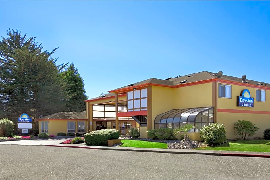 Days Inn & Suites by Wyndham Arcata