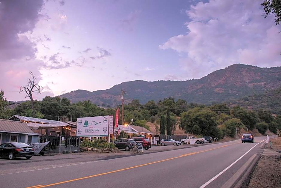 Gena's Sierra Inn and Restaurant