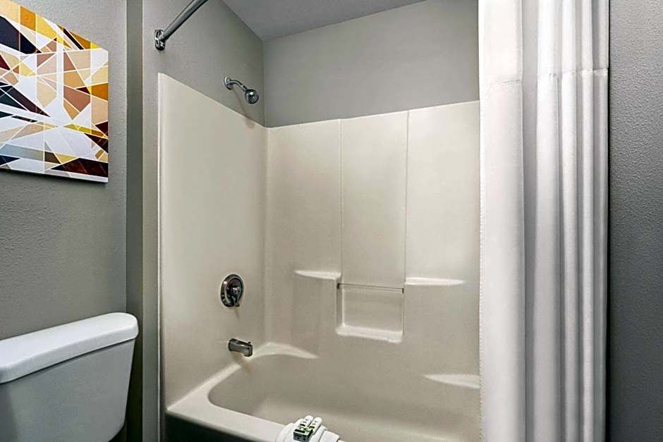 La Quinta Inn & Suites by Wyndham Chicago Tinley Park