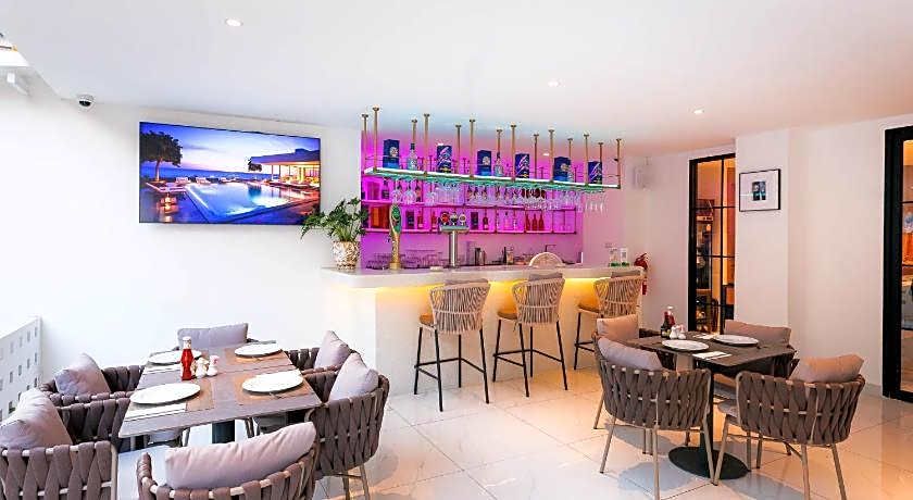 The One Hotel Bay Breeze Pattaya