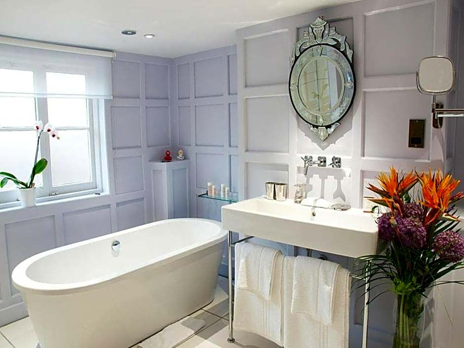 The Black Horse Fulmer