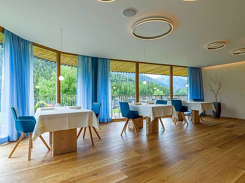 Relais & Châteaux IN LAIN Hotel Cadonau