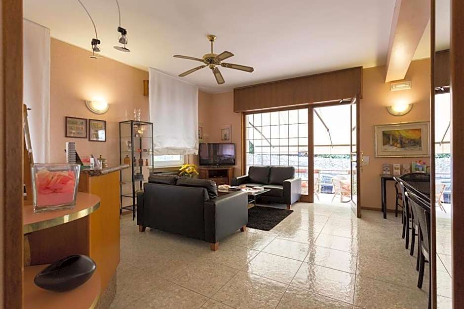 Hotel Benacus