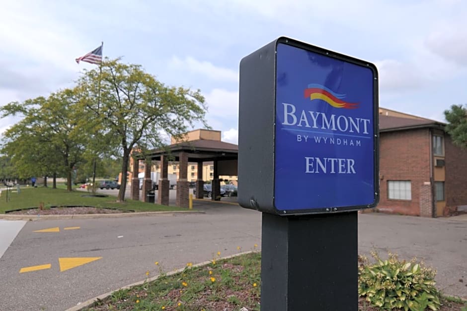 Baymont by Wyndham Flint Airport North