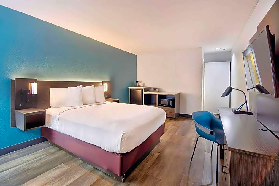 Studio 6 Suites Lawndale, CA South Bay
