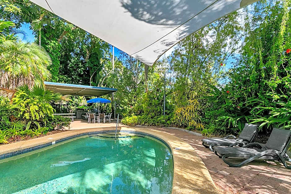 Beachfront Apartments on Trinity Beach