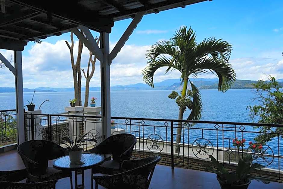 Tiara Bunga Hotel & Villa