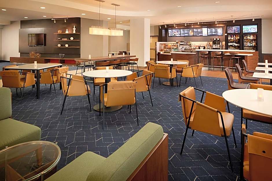 Courtyard by Marriott Winchester Medical Center
