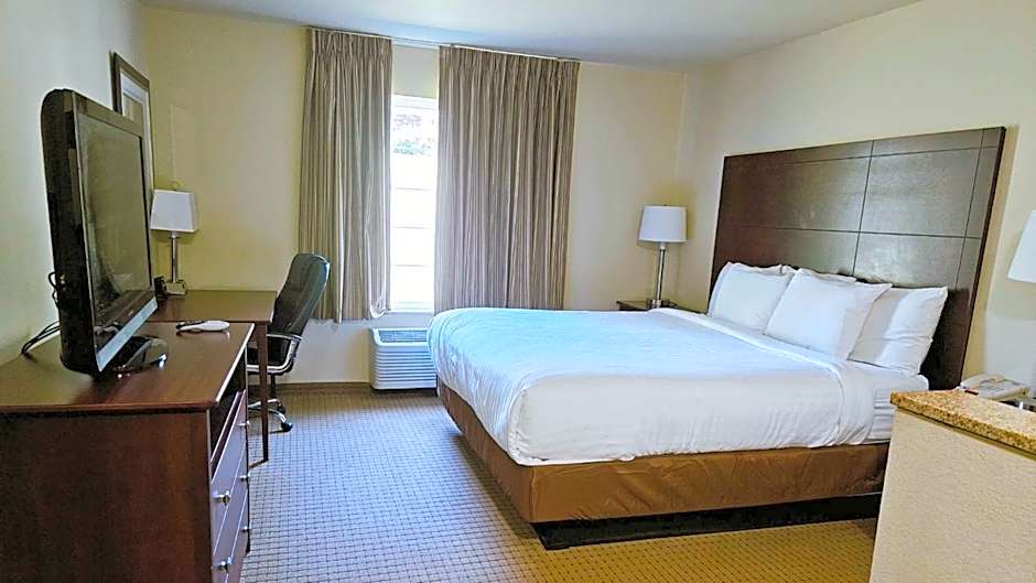 Cobblestone Inn & Suites - Bloomfield