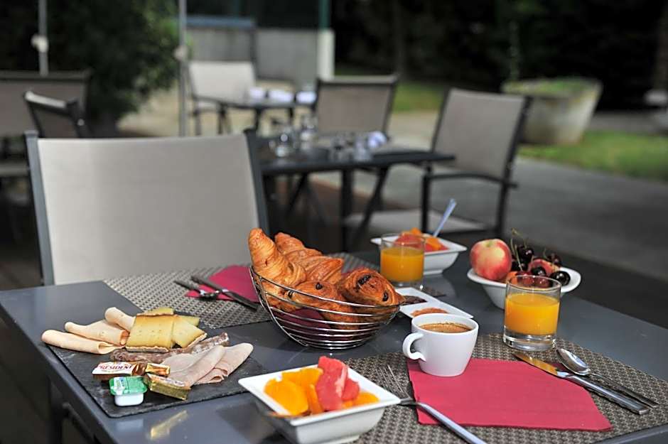 Mercure Maurepas Saint Quentin