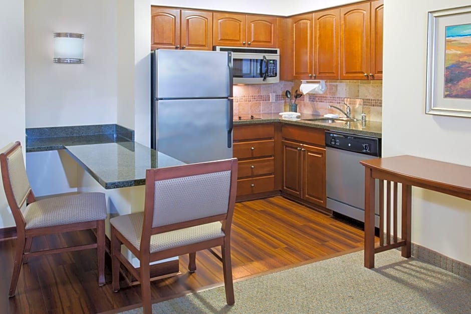Staybridge Suites Everett - Paine Field, an IHG Hotel