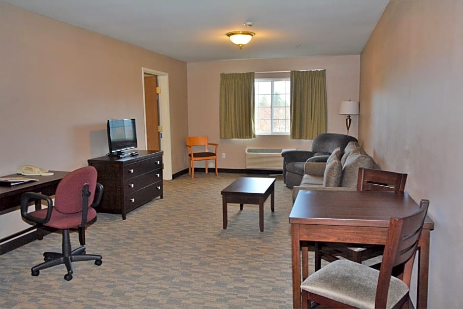 FairBridge Inn & Suites DuPont