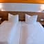 Hotel S16