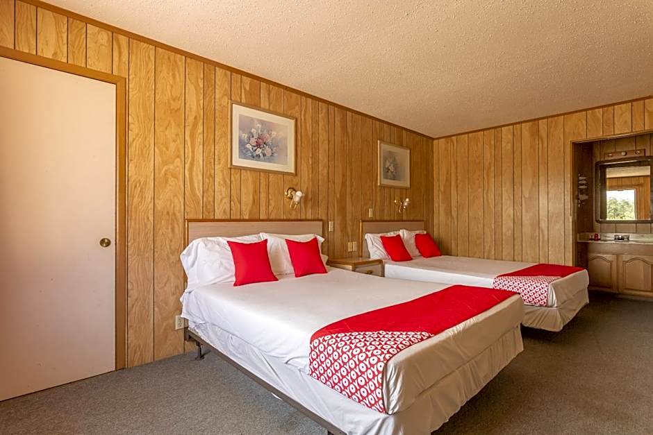 OYO Hotel Breckenridge TX Hubbard Creek Lake