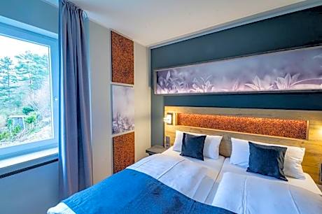 Deluxe Double Room (refurbished)