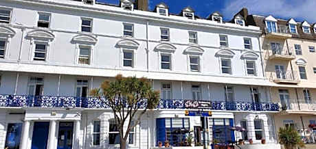 OYO The Southcliff Hotel