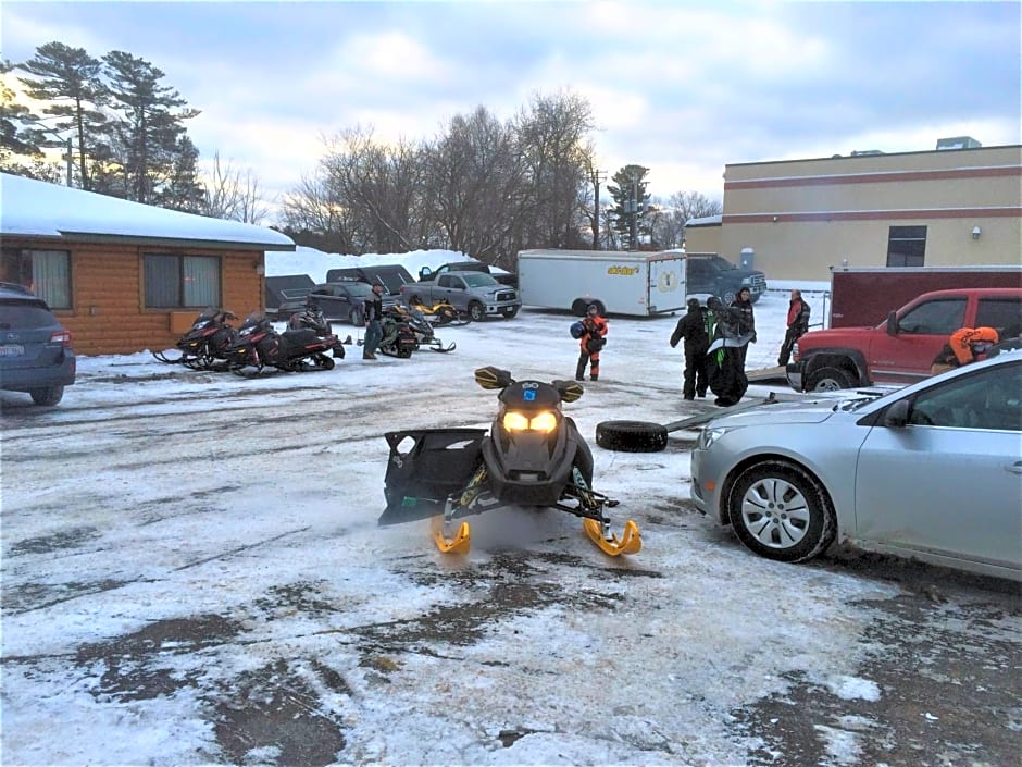 Northwoods Inn & Suites Minocqua