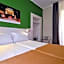 Green Class Hotel Astoria