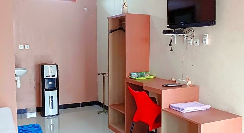 RedDoorz Syariah Near Danau Tes Bengkulu