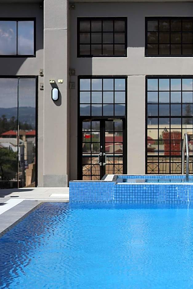 Stamford Grand Adelaide