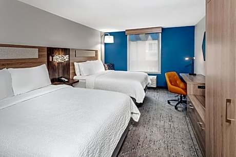 Standard Room with Two Queen Beds