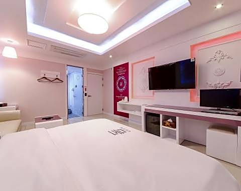 Dom Hotel