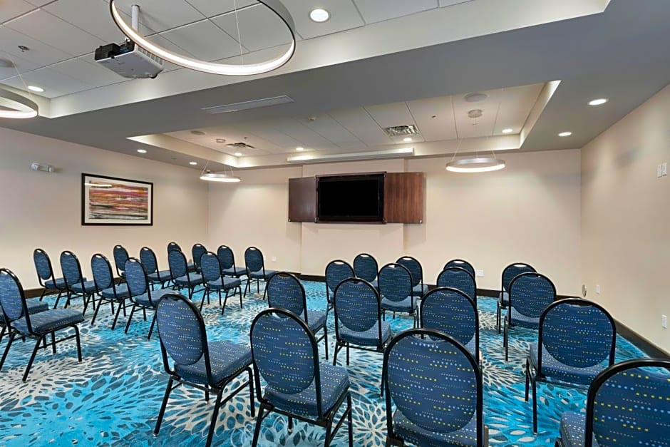 Holiday Inn & Suites Arden-Asheville Airport By IHG