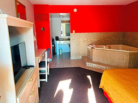 King Bed Non-Smoking with Jetted Tub