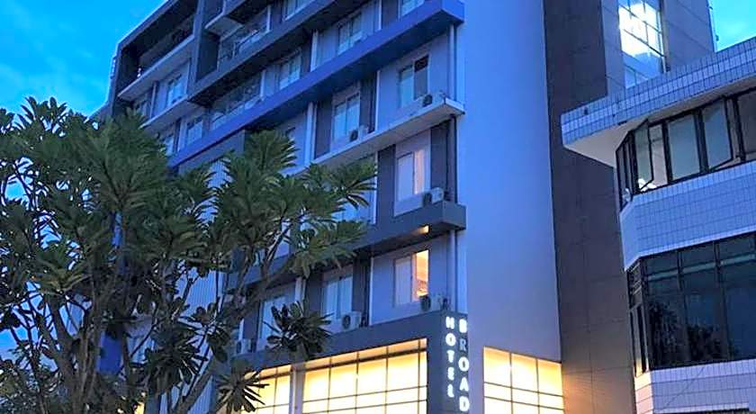 Hotel Broadway Yangon