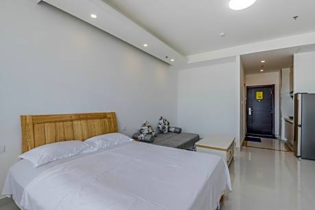 Studio Apartment with Sea View