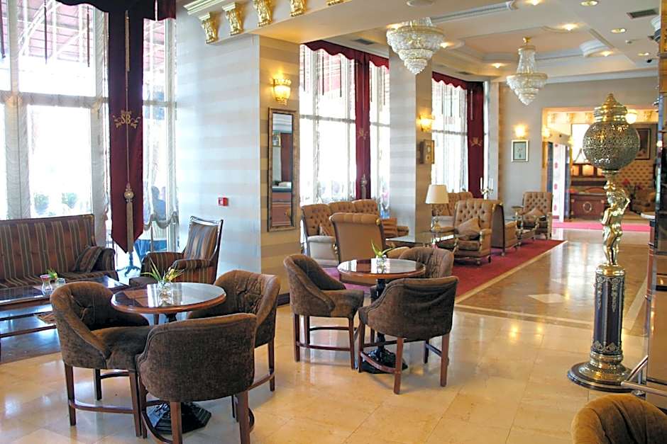 Stone Bridge Hotel