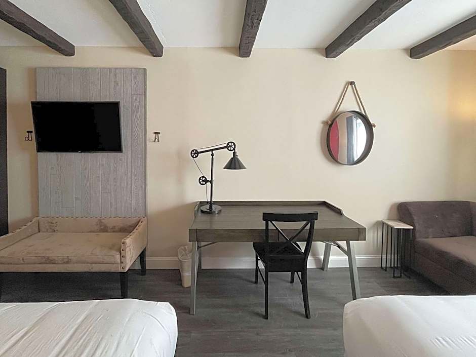The Century House, Ascend Hotel Collection
