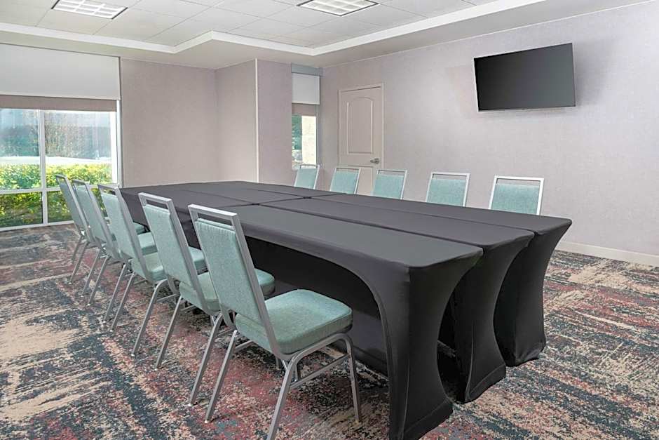 Homewood Suites by Hilton Tampa Airport-Westshore