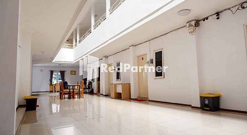 Kost Jennaira Syariah Jogja City Mall Yogyakarta by Reddoorz – Yogyakarta, MN