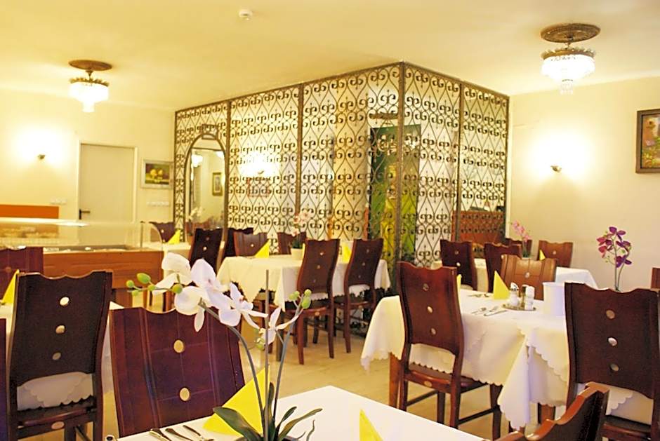 Bahn-Hotel