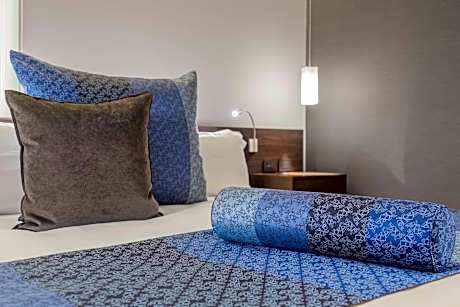 One-Bedroom King Suite