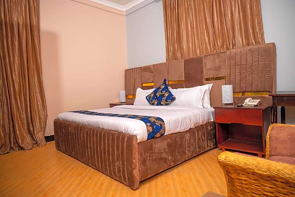 Photo 1 of 1 of Single Room