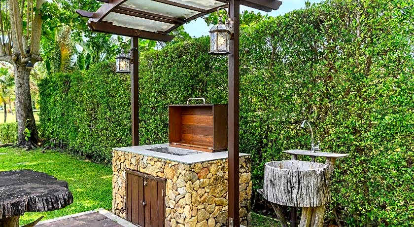 Koh Chang Beach Villas @ Siam Royal View