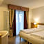 Golf Hotel