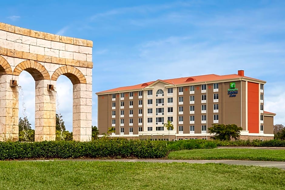 Holiday Inn Express & Suites Ft Myers East- The Forum, an IHG Hotel