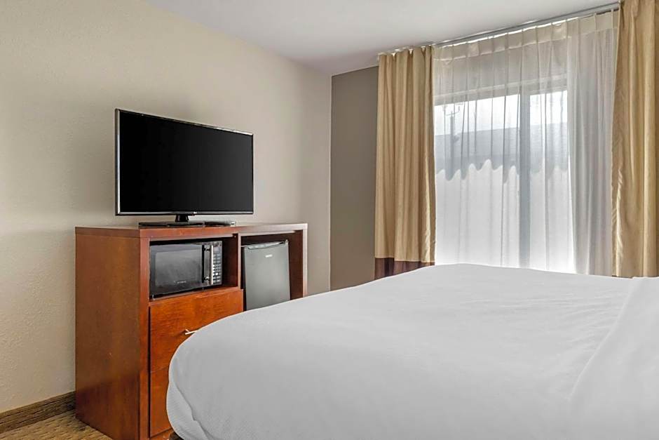 Comfort Inn Garner Clayton I-40
