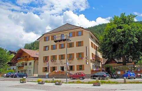 Gasthof Zum Weissen Rossl