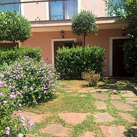 Standard Double Room with Garden View
