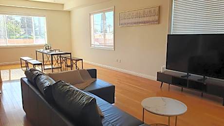 3 Bedroom Hollywood Gem