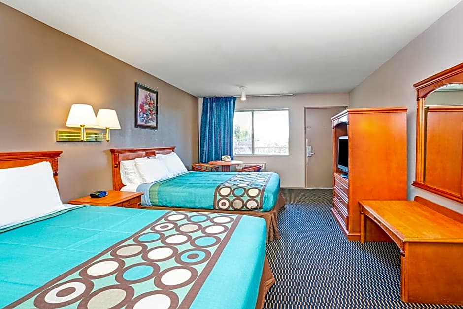 Super 8 by Wyndham Upland Ontario CA