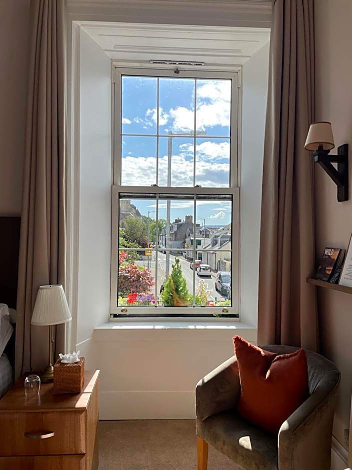 The Inverkip Restaurant, Bar & Hotel