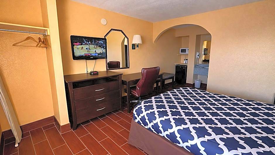 Apollo Lodge and RV Park