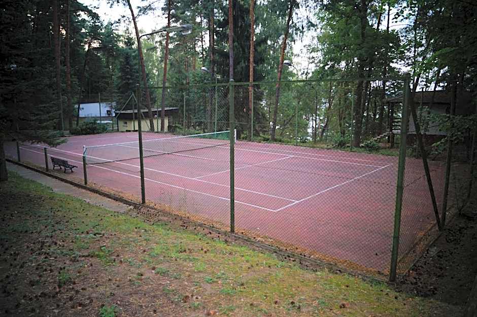 OW Inter Piast Kalbornia - z własną plażą z kąpieliskiem i przystanią