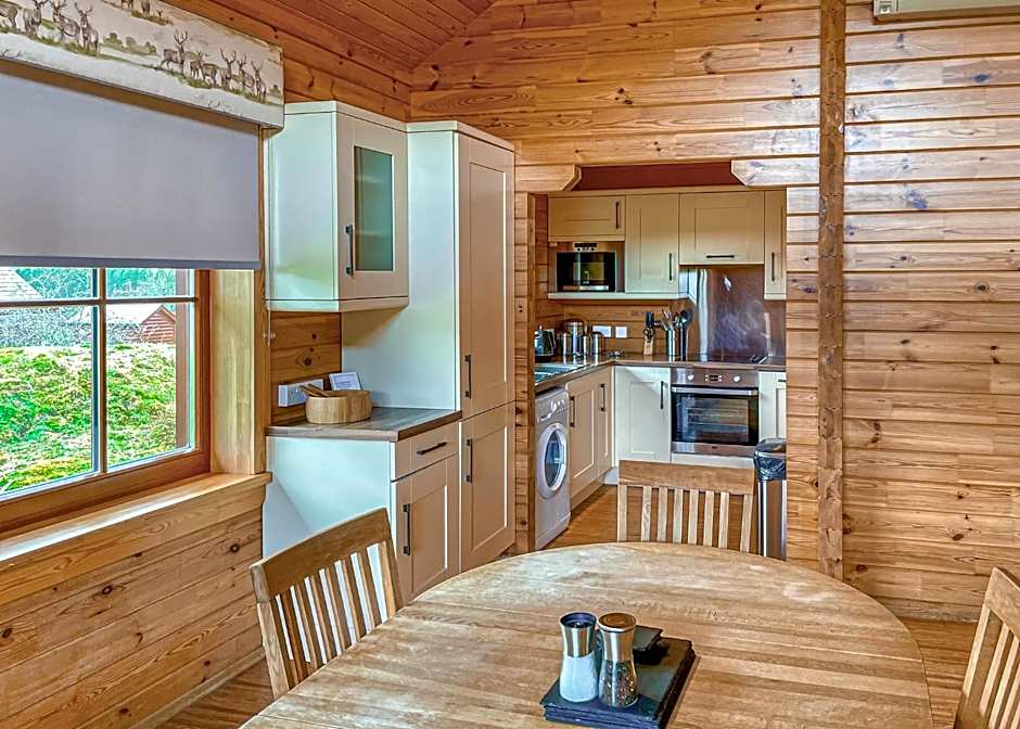Glen Clova Lodges
