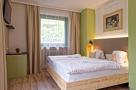 Double with Mountain View